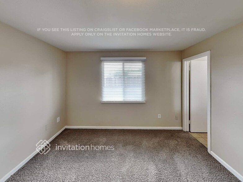 Building Photo - 1536 W Andorra Dr