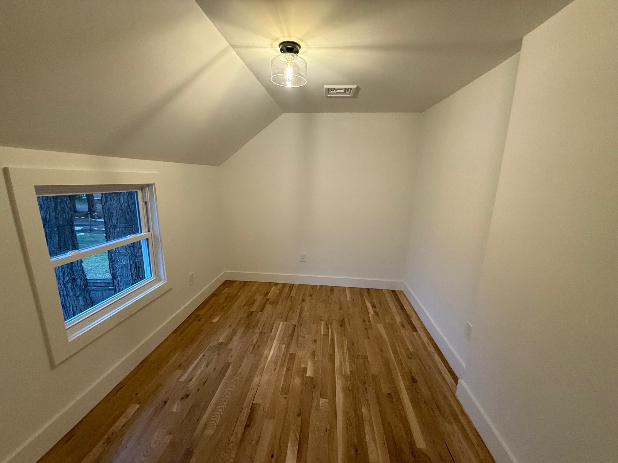 Building Photo - 46 High St