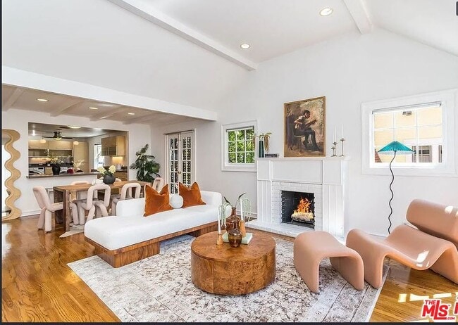 Building Photo - 1608 Courtney Ave