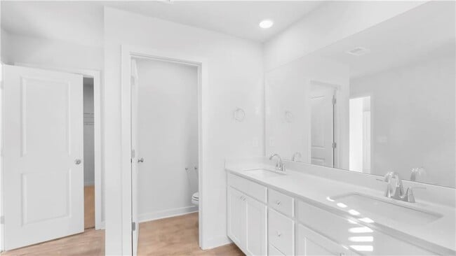Building Photo - 2030 Underwood Dr
