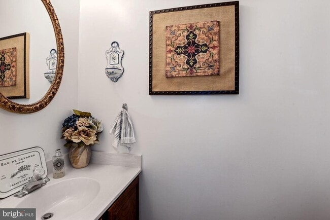 Building Photo - 2131 Silentree Dr