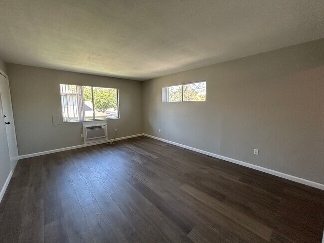 Building Photo - 816 Sutter Ave