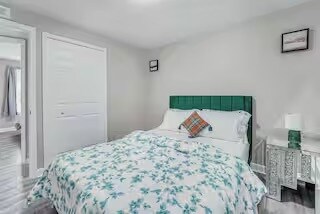 Building Photo - 2148 Champagne Dr