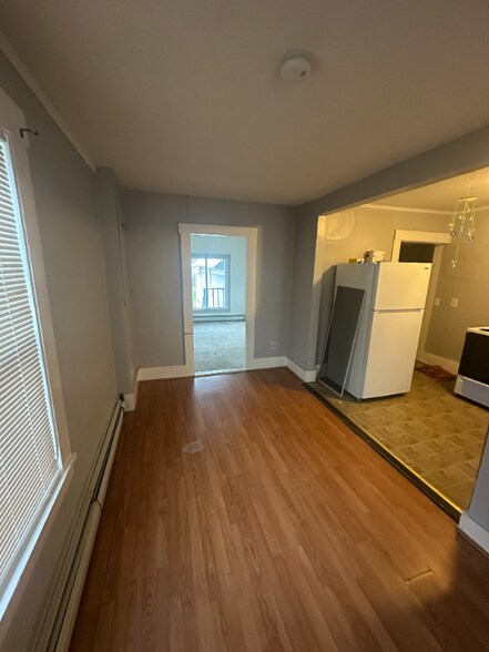 Building Photo - 8 Highland St