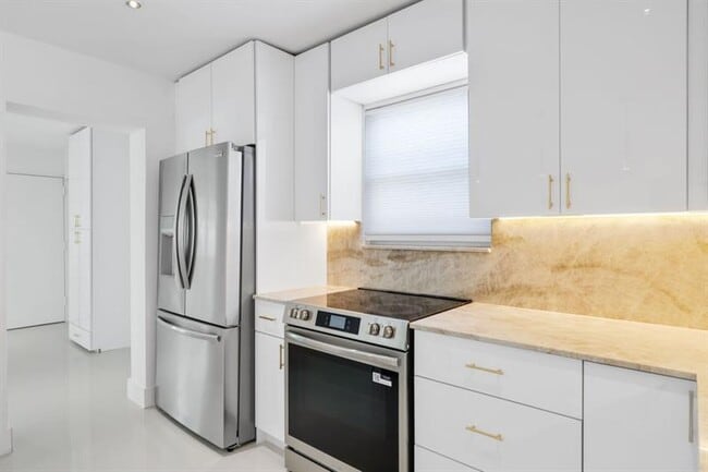 Building Photo - 3349 El Vedado Ct E