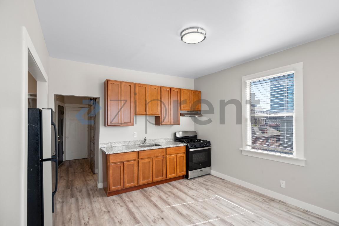 Building Photo - 680 14th St