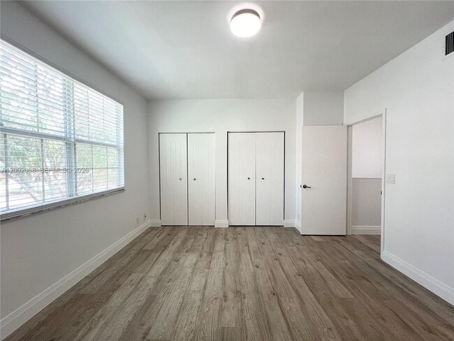 Building Photo - 1524 Coronado Rd