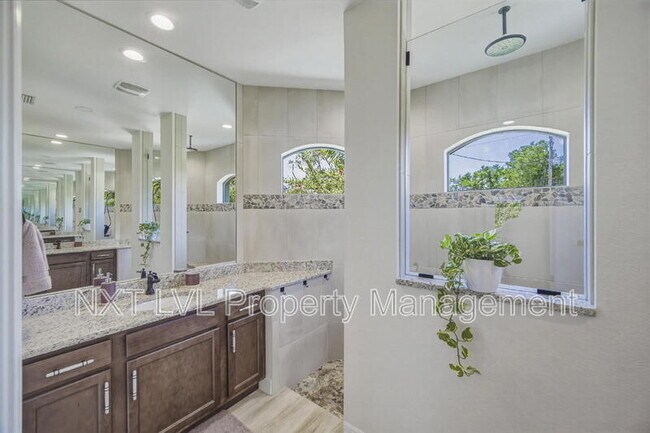 Building Photo - 12418 Prather Ave