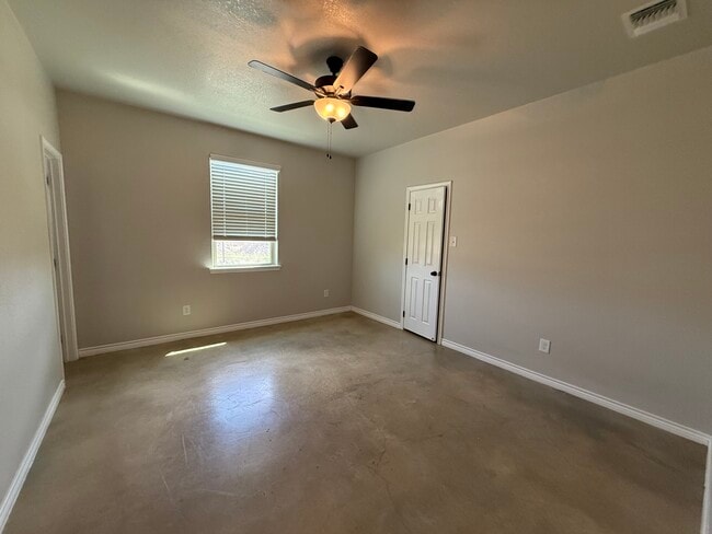 Building Photo - 4026 St Peter Lp
