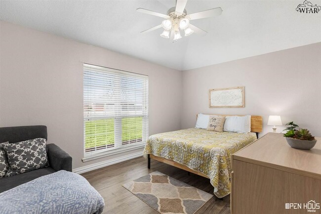 Building Photo - 5411 Forest Cove Dr