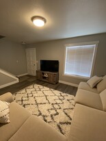 Building Photo - 1062 N 375 W