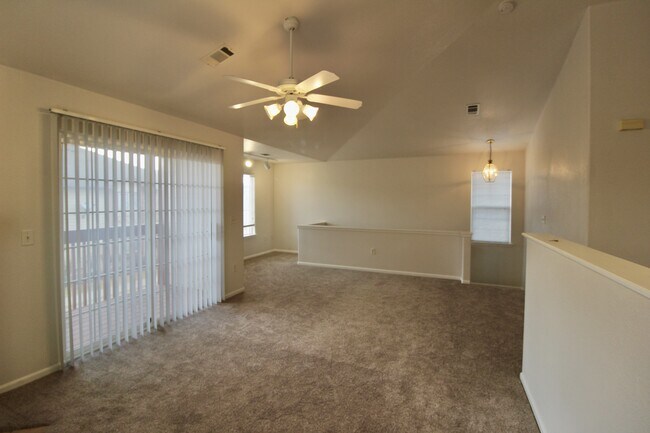 Building Photo - 3242 E 103rd Dr