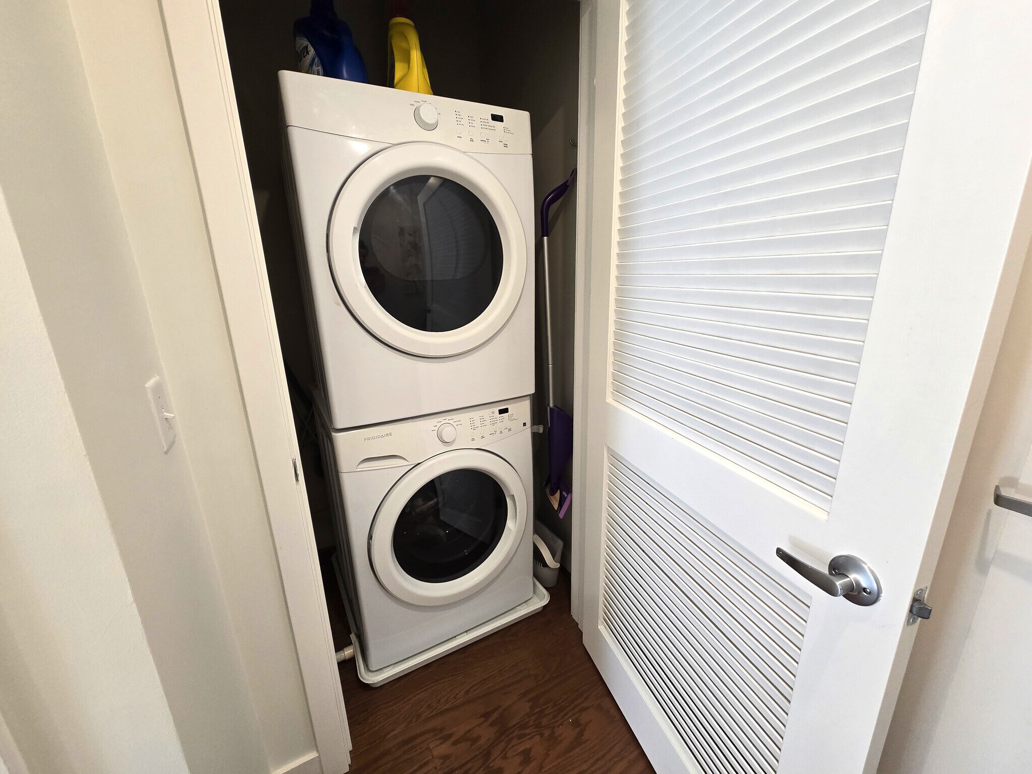 In-unit Washer & Dryer - 1320 Fenwick Ln