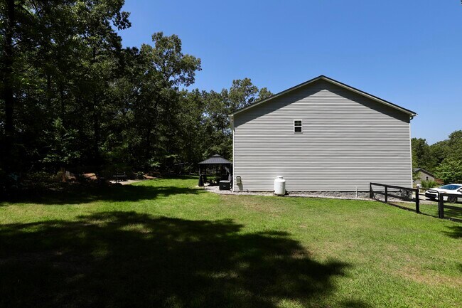 Building Photo - 71 Carina Ln