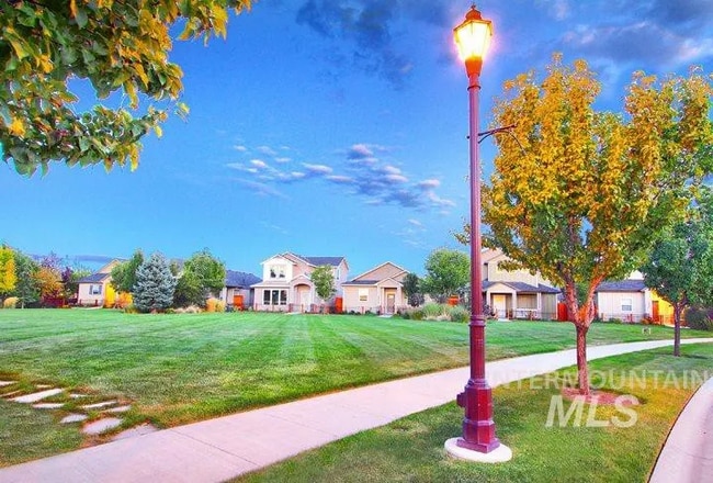 Building Photo - 6631 S Kirra Way