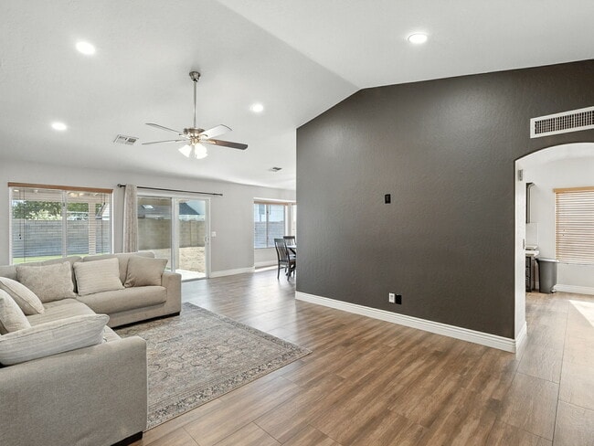 Building Photo - 3535 E Covina St