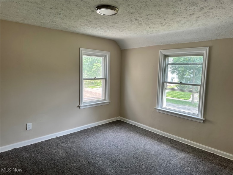 Building Photo - 3759 Northampton Rd