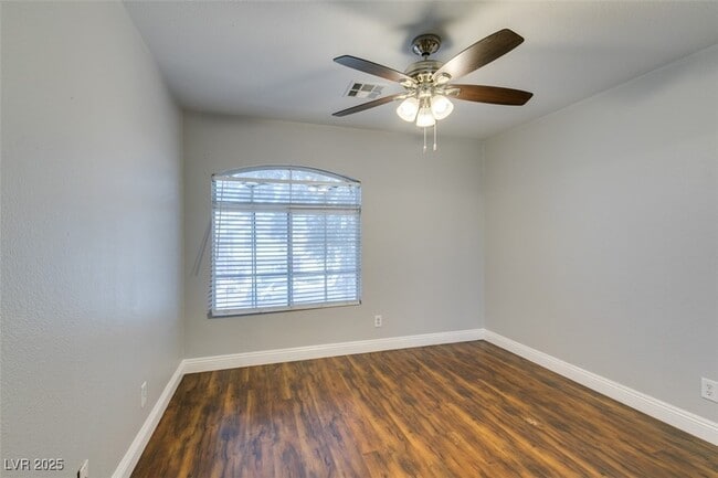 Building Photo - 9157 S Sleeping Tree St