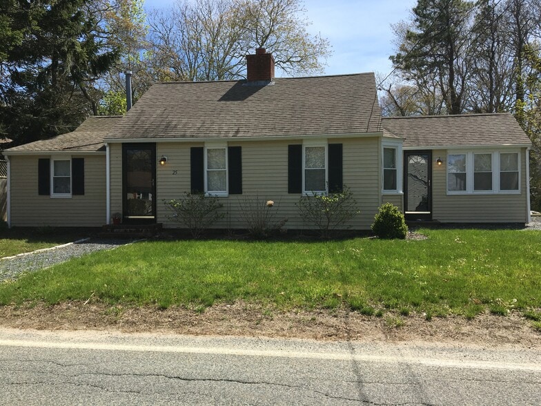 Front of House - 25 Centerville Ave