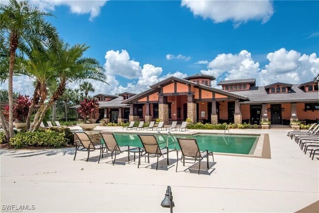 Building Photo - 12763 Fairington Way