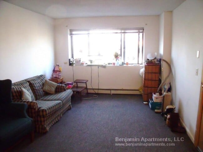 Building Photo - 226 Parker Hill Ave