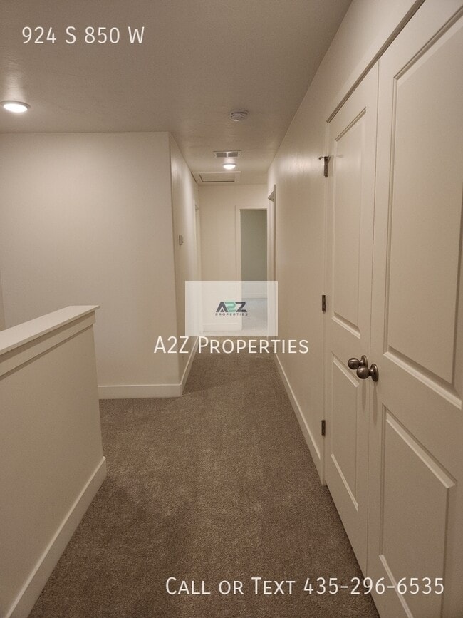 Building Photo - 924 S 850 W
