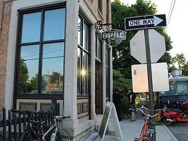 Building Photo - 1436 Oak St