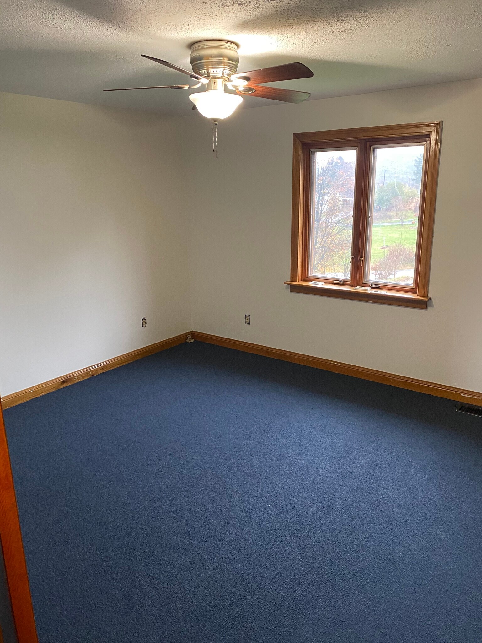 Building Photo - 215 Canfield St