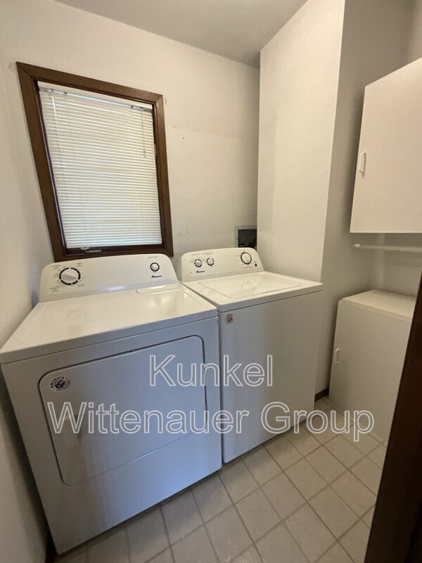 Building Photo - 247 Caballeros Blvd