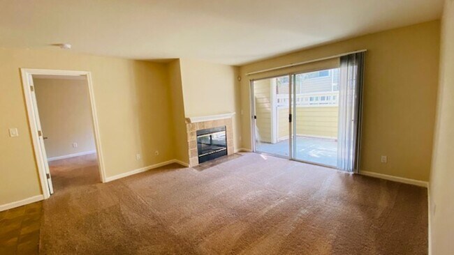 Building Photo - Spacious Lower Level, 2BD/2BA Condo Unit, ...