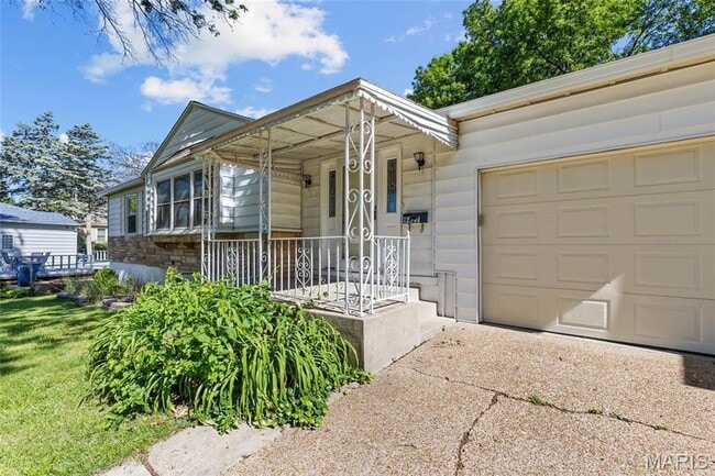 Building Photo - 9427 Atwood Dr