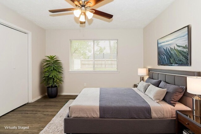 Building Photo - 7318 Sunlight Ln