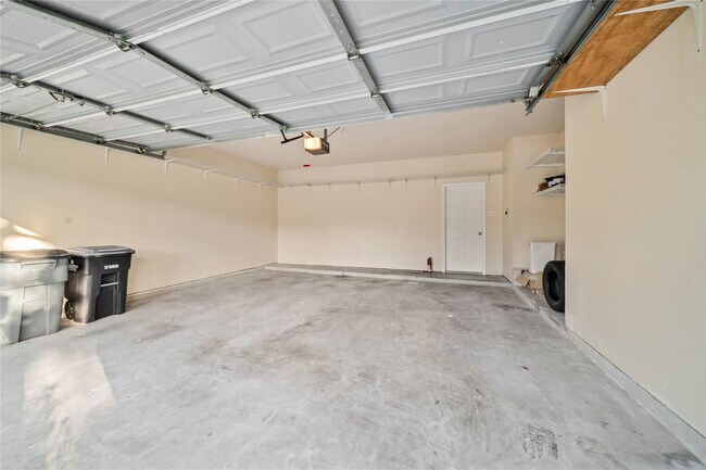 Building Photo - 22519 Diamond Shore Ct
