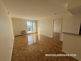 Building Photo - 185 Freeman St