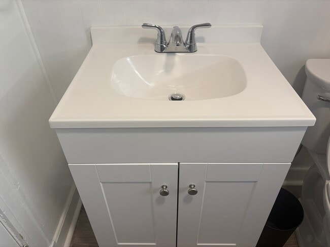 Building Photo - 16 Orleans Rd