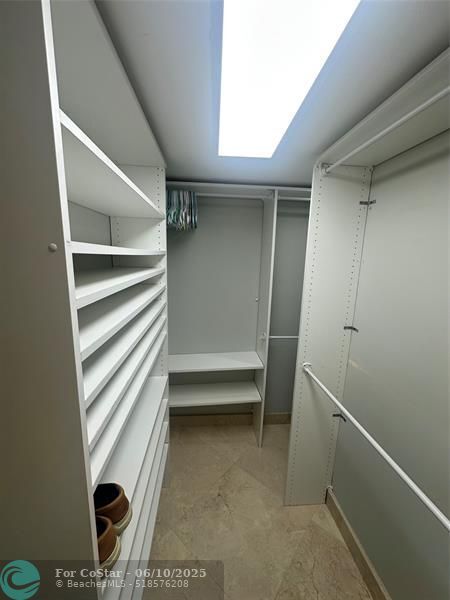 Building Photo - 3500 Galt Ocean Dr