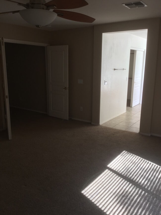 Building Photo - Excellent Gilbert Location!