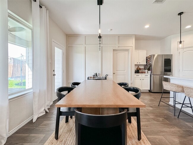 Building Photo - 21527 Violet Rdg Rd