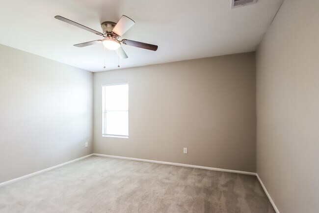 Building Photo - 4151 Saw Mill Peak Ln