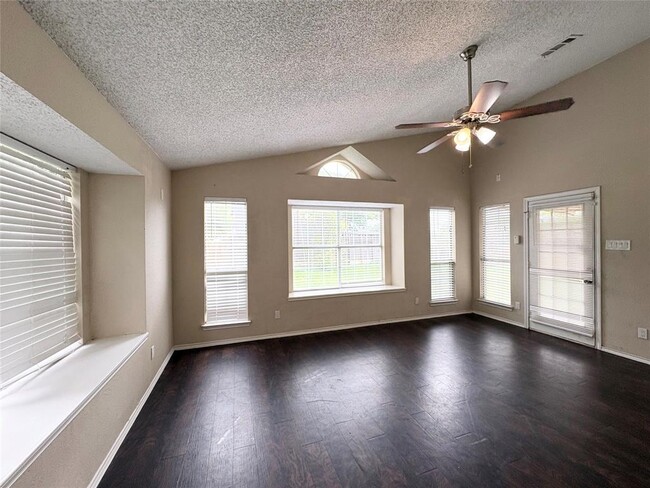 Building Photo - 3014 Cottonweed Trail