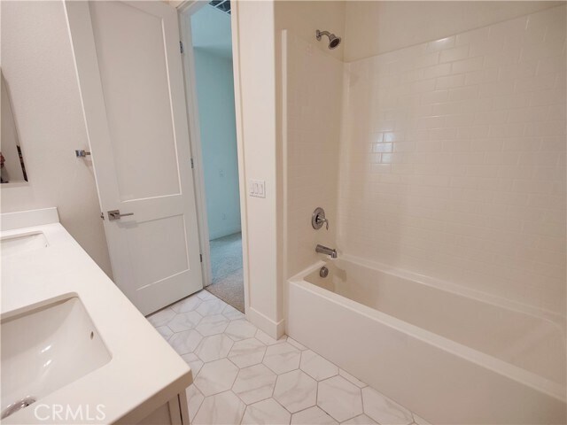 Building Photo - 14289 Hillcrest Dr