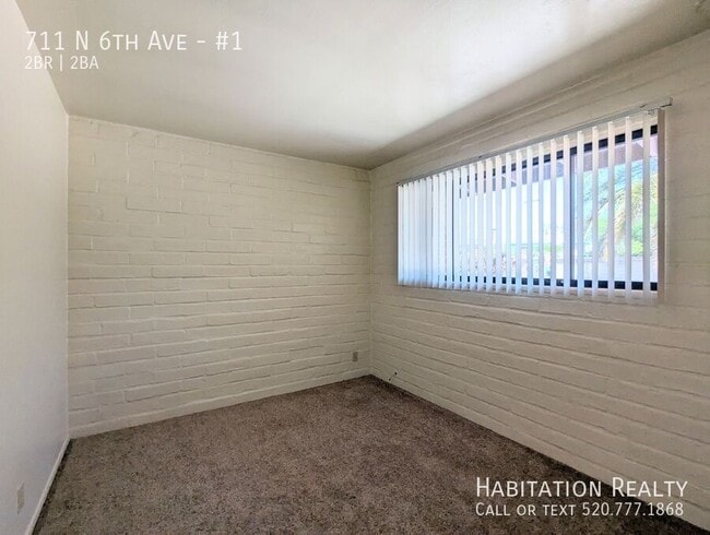 Building Photo - 711 N 6th Ave