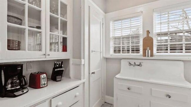 Building Photo - 1 bedroom in Atlanta GA 30307