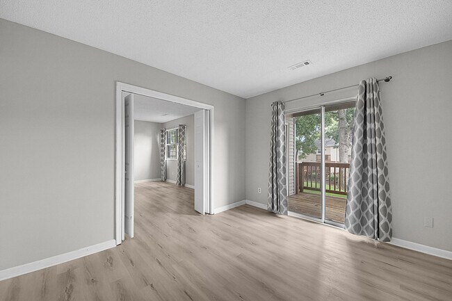 Building Photo - 8912 Cardinal Terrace