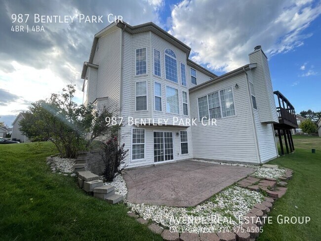 Building Photo - 987 Bentley Park Cir