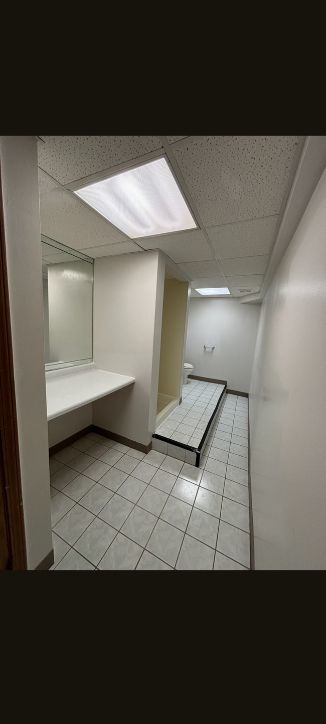 Building Photo - 2408 New Haven Ct