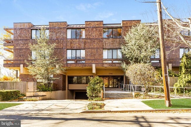 Building Photo - 1 Markham Rd