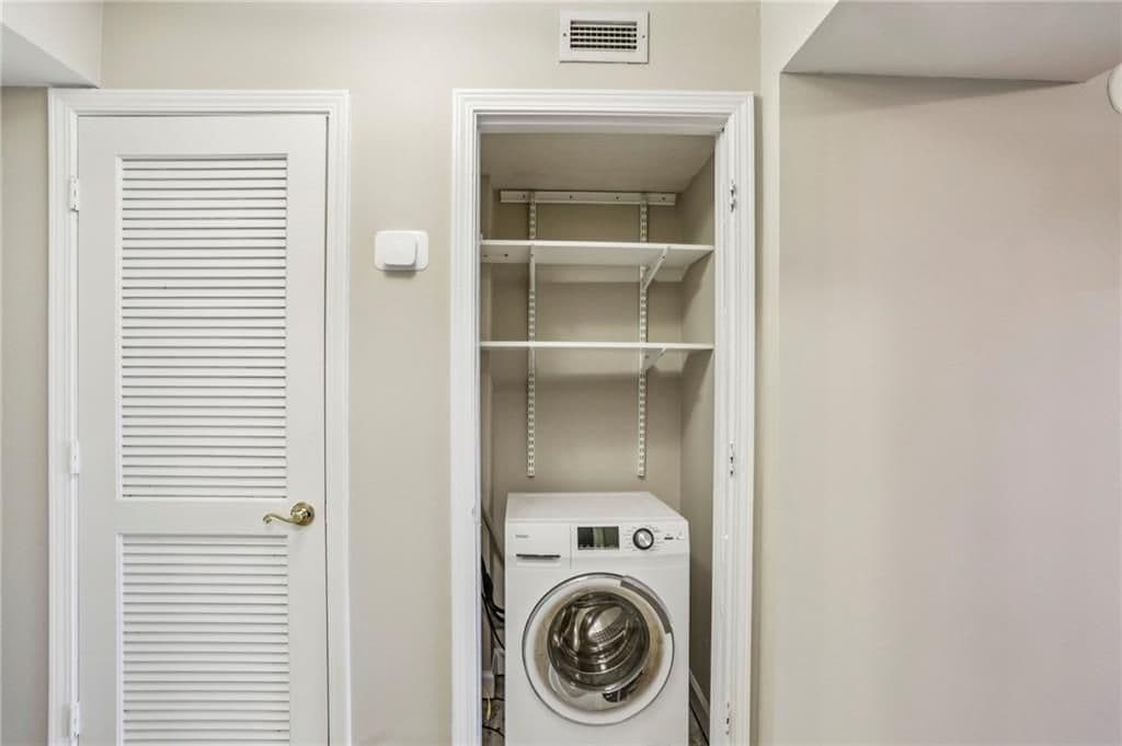 Building Photo - 2870 Pharr Ct S Northwest