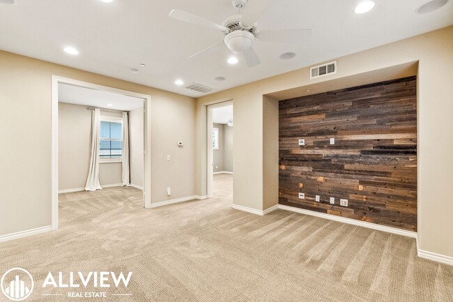 Building Photo - Highly Upgraded 4 Bed, 4.5 Bath Condo Available in Pacific Shores!