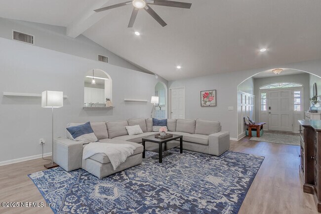 Building Photo - 11677 Lazy Willow Ln